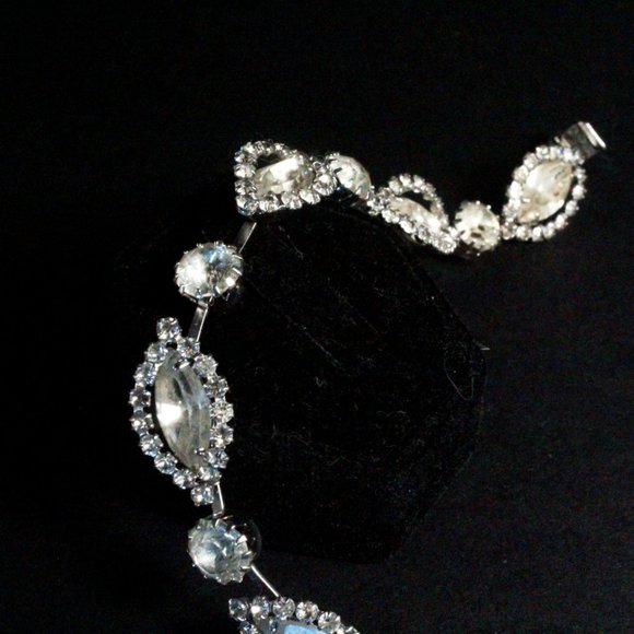 Weiss Signed Designer Foiled Back Rhinestone Chaton Crystal Diamante Bracelet - Picture 5 of 7